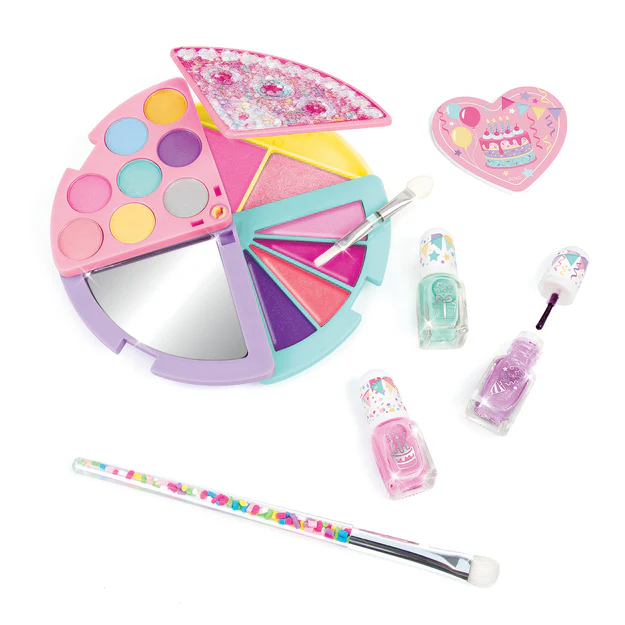 That Takes the Cake Cosmetic Set